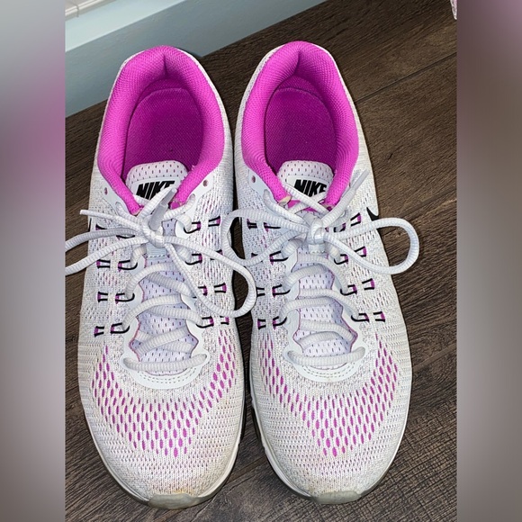 Nike Air Max Tailwind Running Shoes - Picture 8 of 15